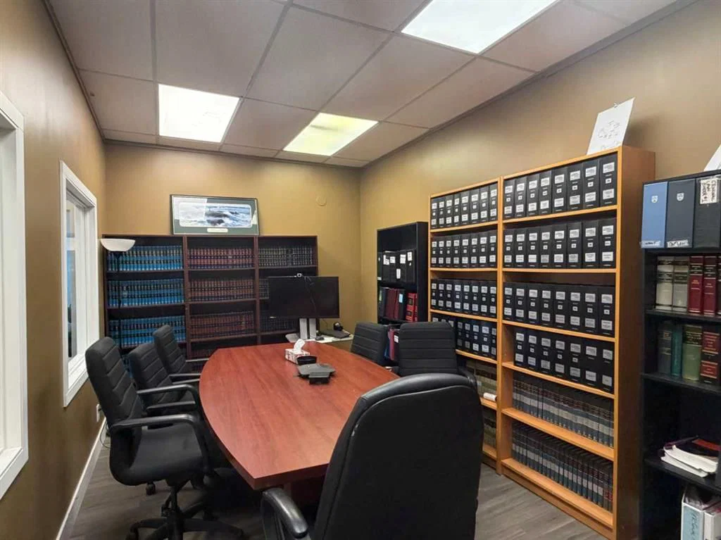 204, 136 17 Avenue NE, Calgary — photo 5 of 13