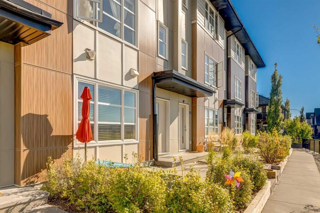 905 Evansridge Park NW, Calgary — photo 3 of 45