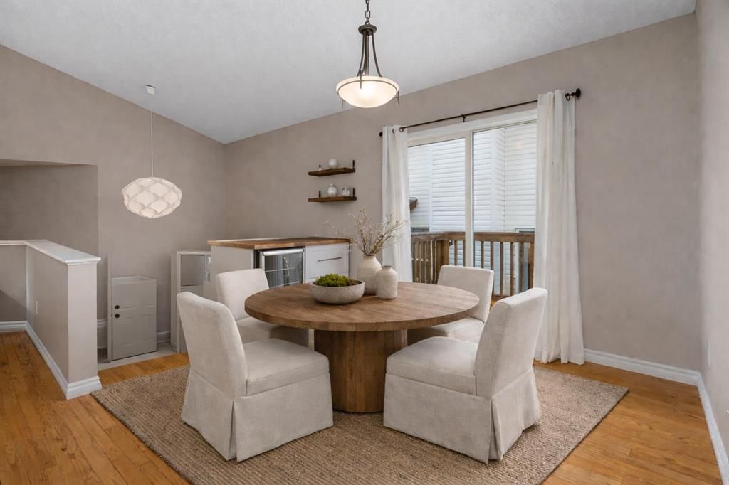144 Mt Apex Green SE, Calgary — photo 3 of 40