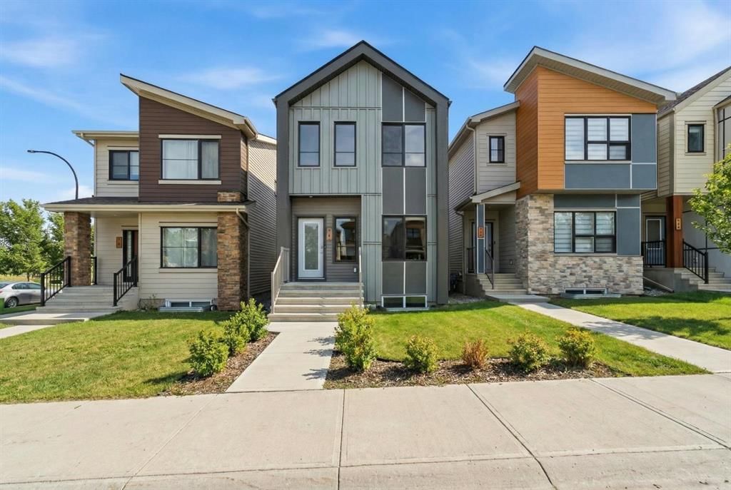 8 Heartwood Lane SE, Calgary — main listing photo