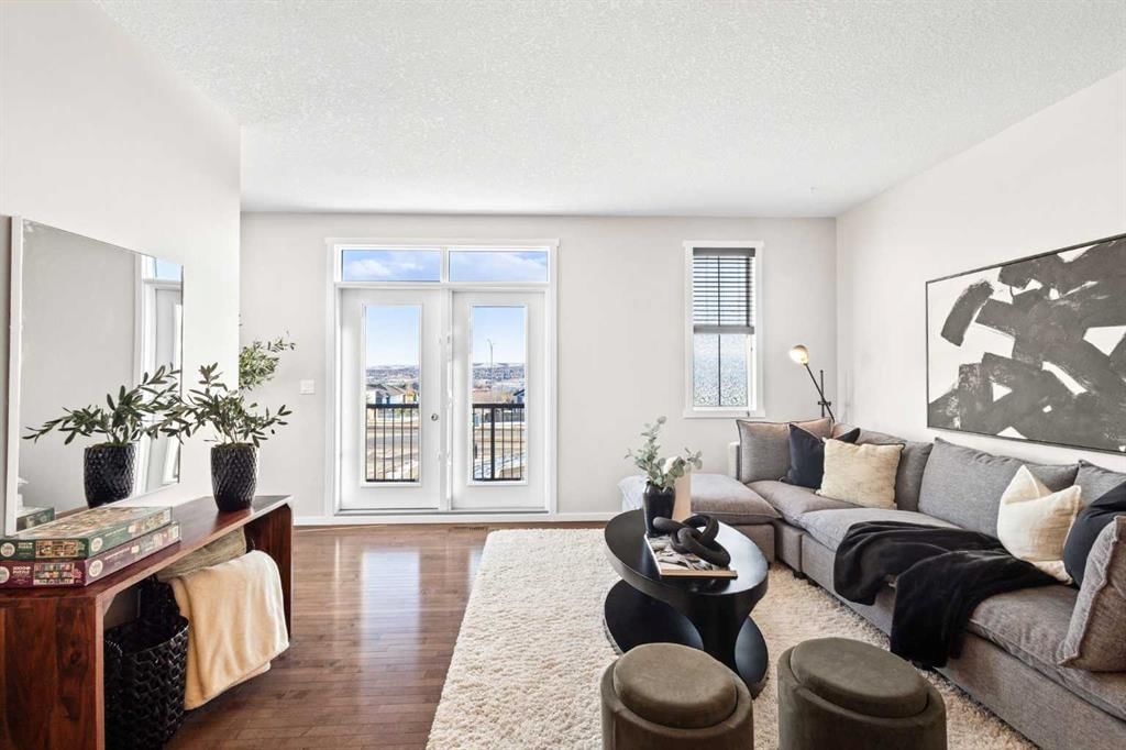 83 Evansview Gardens NW, Calgary — photo 3 of 33