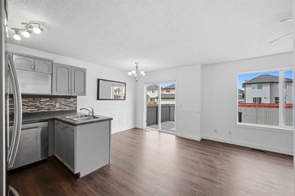 50 Saddleback Road NE, Calgary — photo 5 of 36