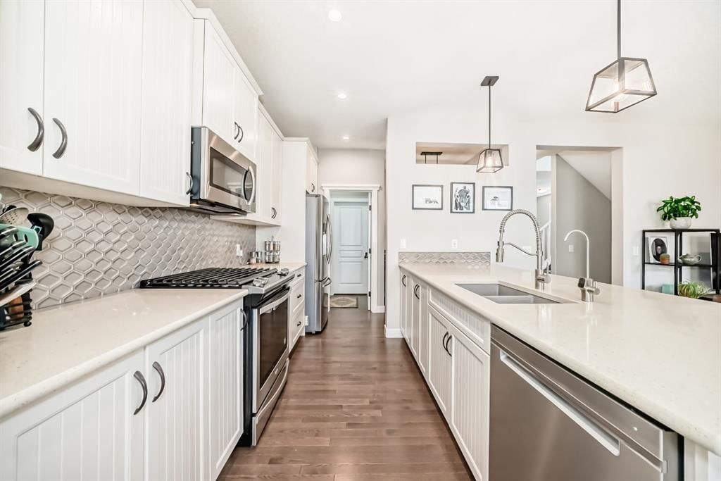 156 Masters Rise SE, Calgary — photo 3 of 50