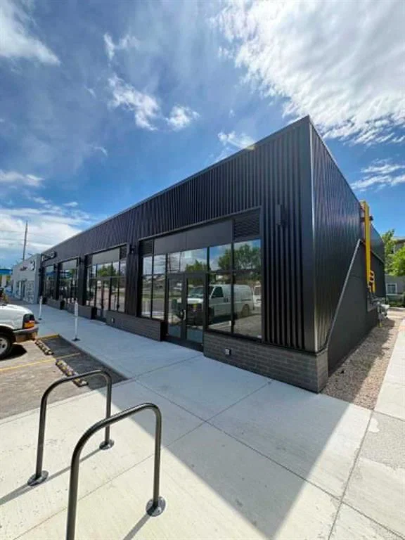 6815 26 Avenue NE, Calgary — main listing photo
