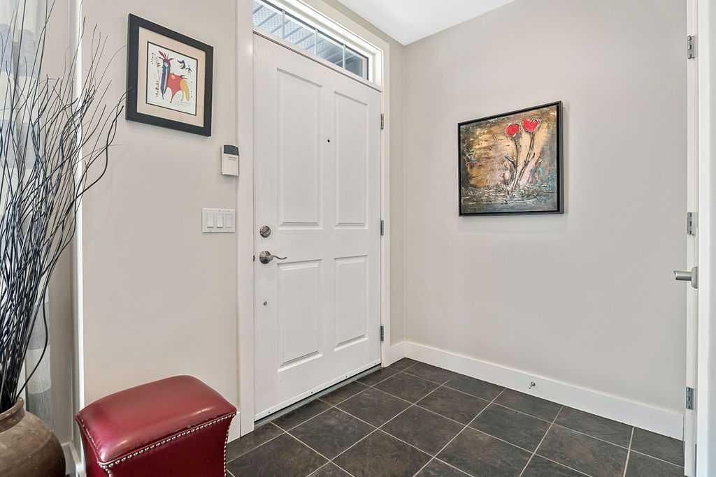 14, 6 Scarpe Drive SW, Calgary — photo 3 of 43