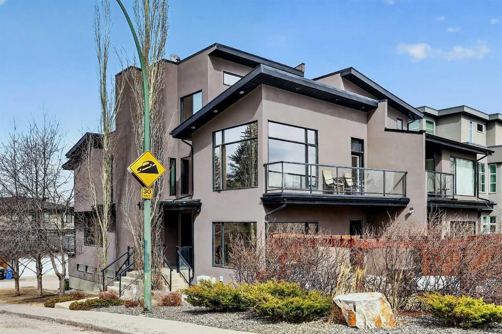 2718 19 Street SW, Calgary — photo 2 of 48