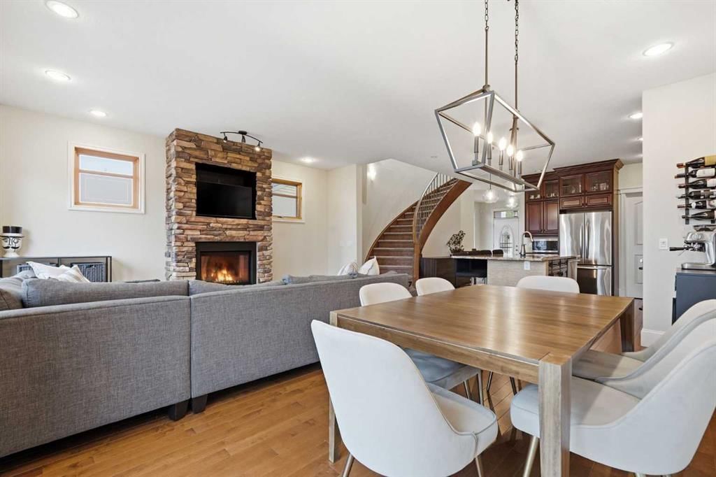 2517 21 Street SW, Calgary — photo 5 of 50