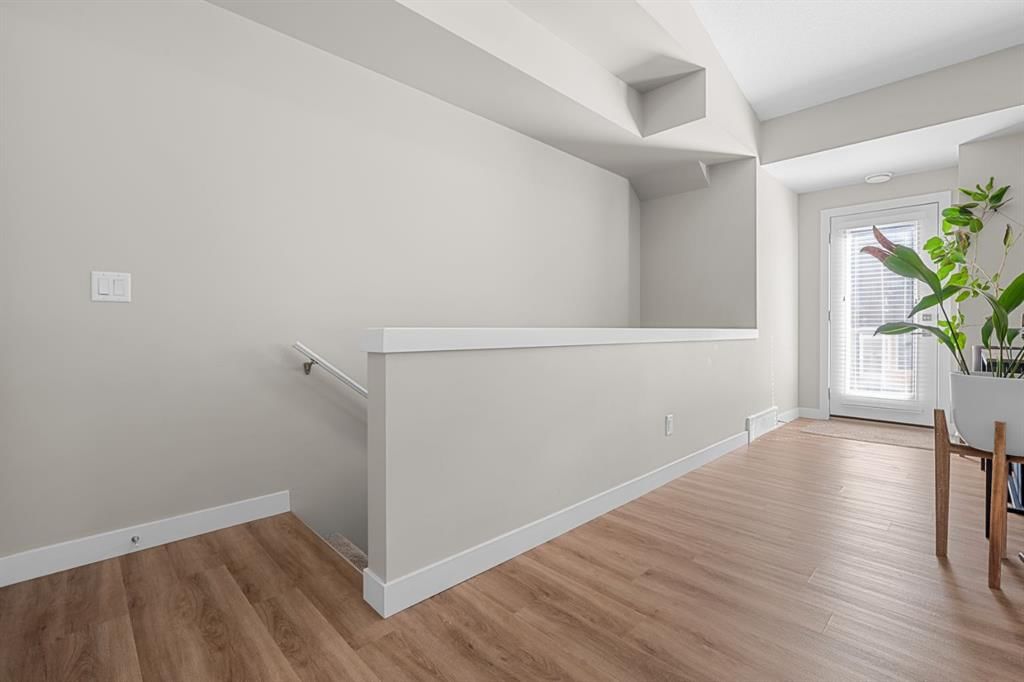 79 Sage Bluff Circle NW, Calgary — photo 3 of 39