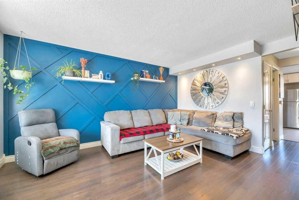 75 Deerfield Drive SE, Calgary — photo 3 of 31