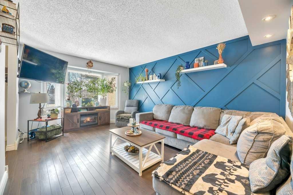 75 Deerfield Drive SE, Calgary — photo 4 of 31
