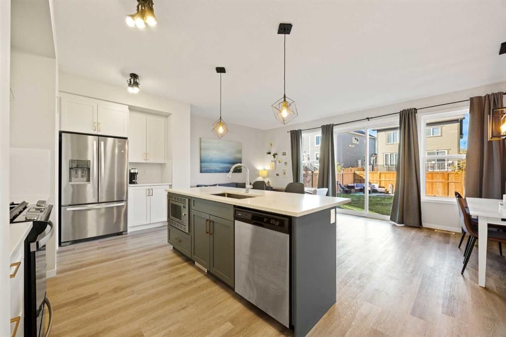 66 Magnolia Terrace SE, Calgary — photo 2 of 45
