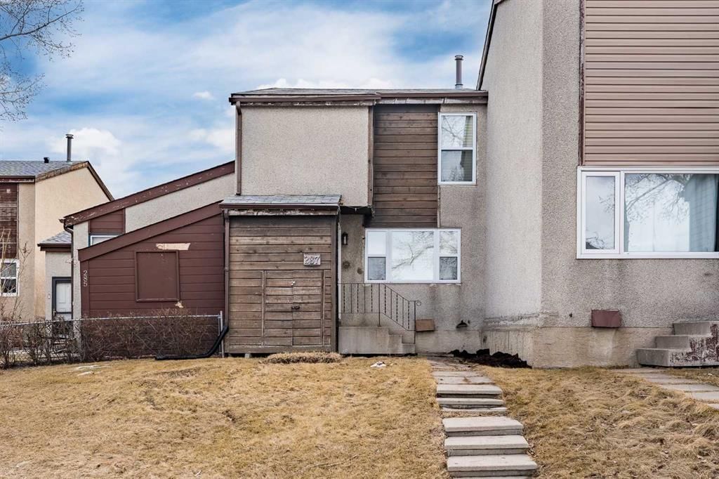287 Pensville Close SE, Calgary — main listing photo