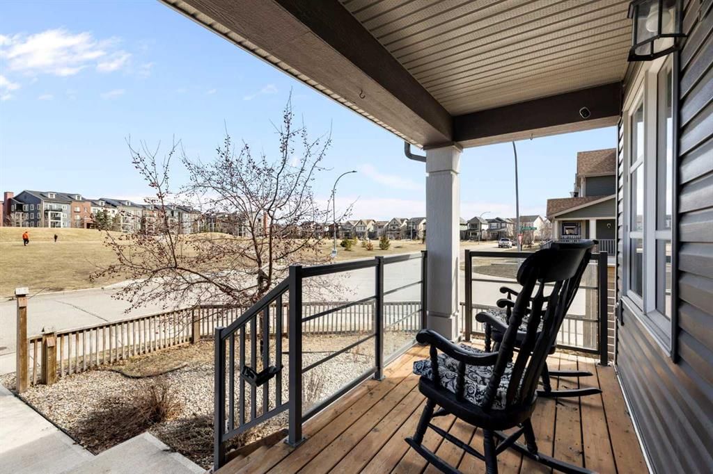 88 Copperpond Park SE, Calgary — photo 5 of 50