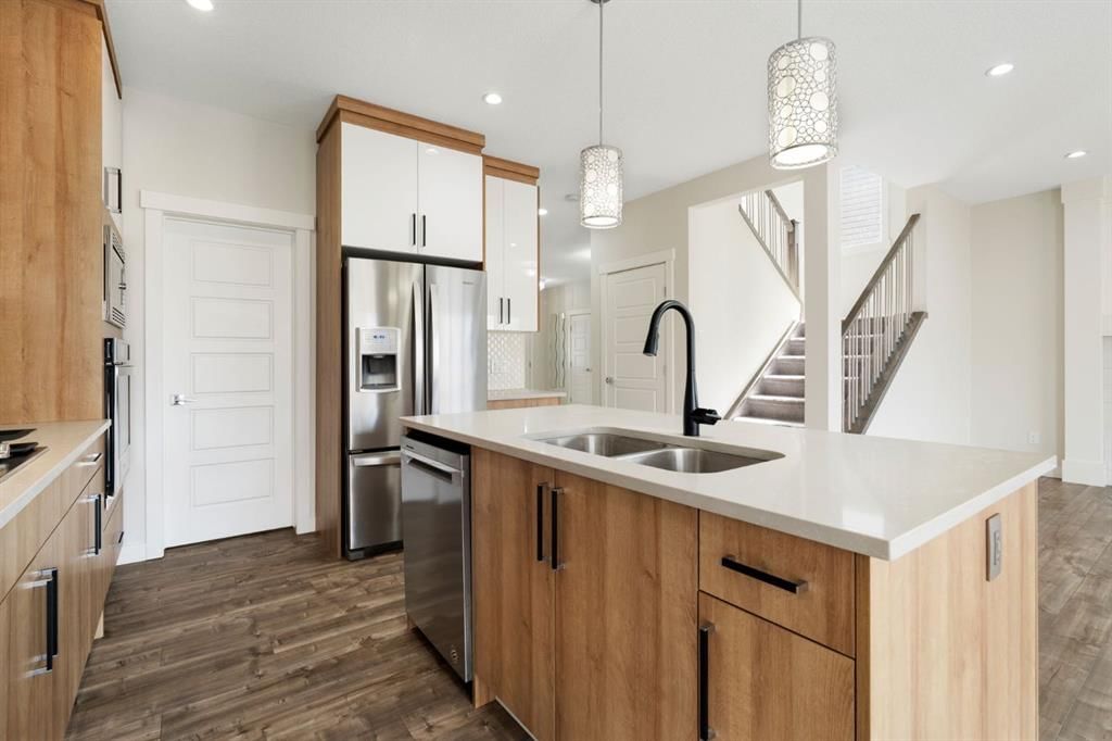 193 Walgrove Terrace SE, Calgary — photo 3 of 48