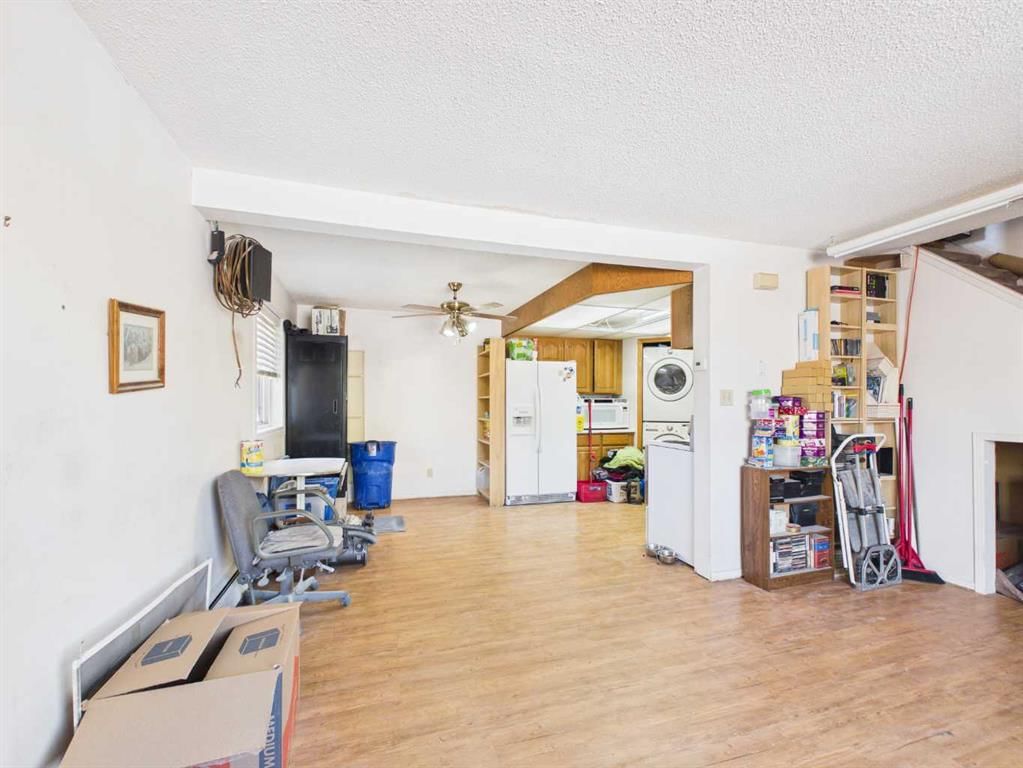 68, 3809 45 Street SW, Calgary — photo 5 of 15