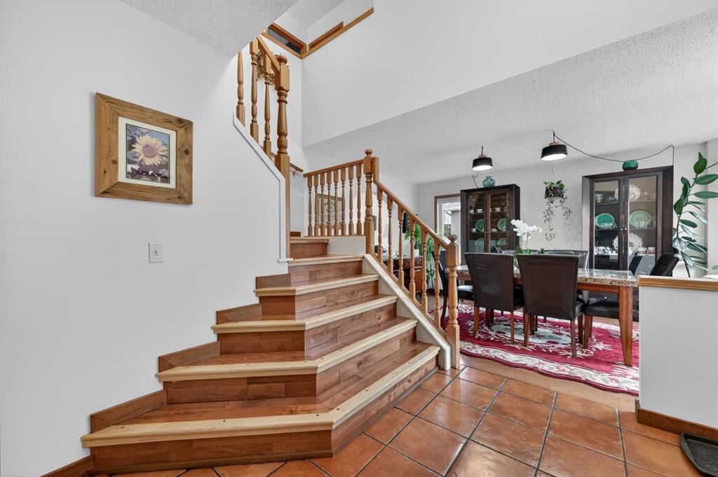197 Arbour Stone Close NW, Calgary — photo 5 of 50