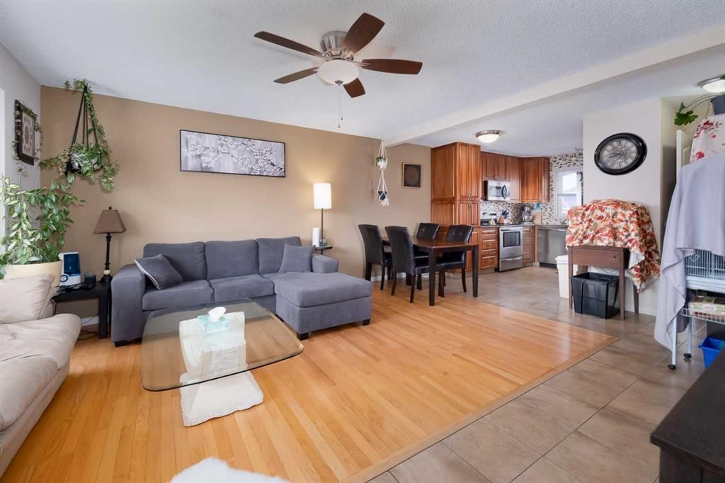 60 Doverview Place SE, Calgary — photo 5 of 49