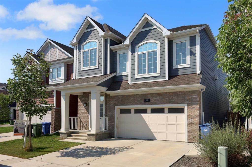 17 Yorkstone Way SW, Calgary — photo 2 of 50
