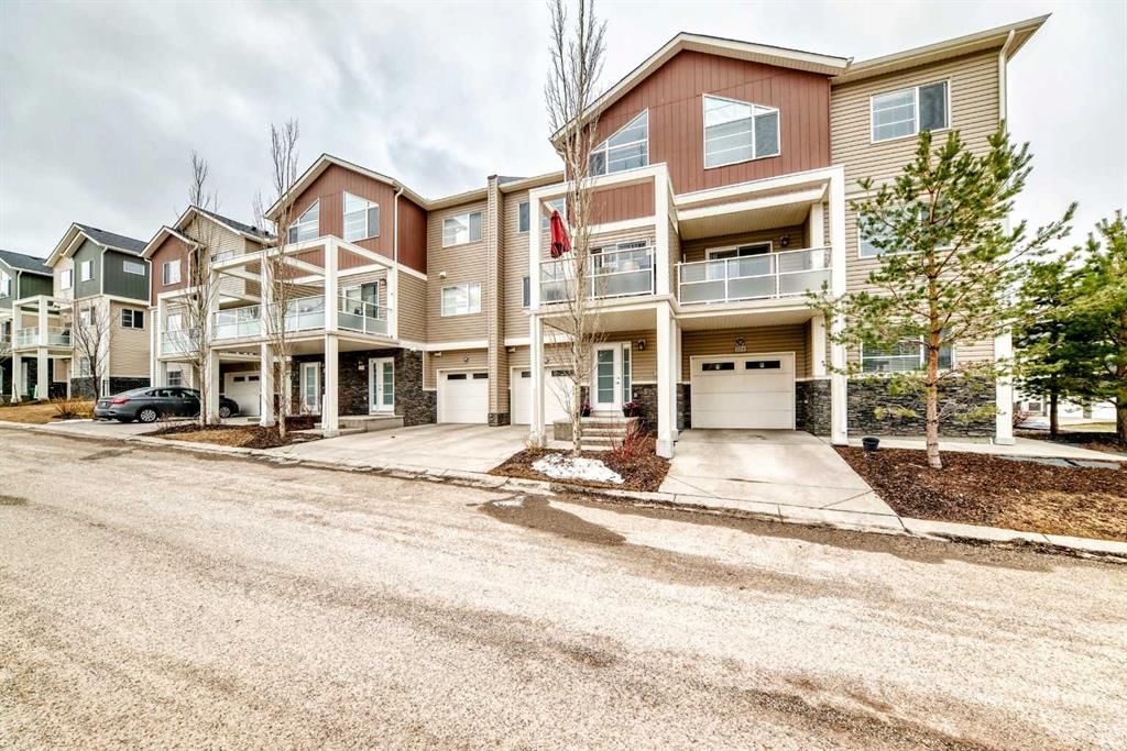 222 Redstone View NE, Calgary — photo 2 of 49