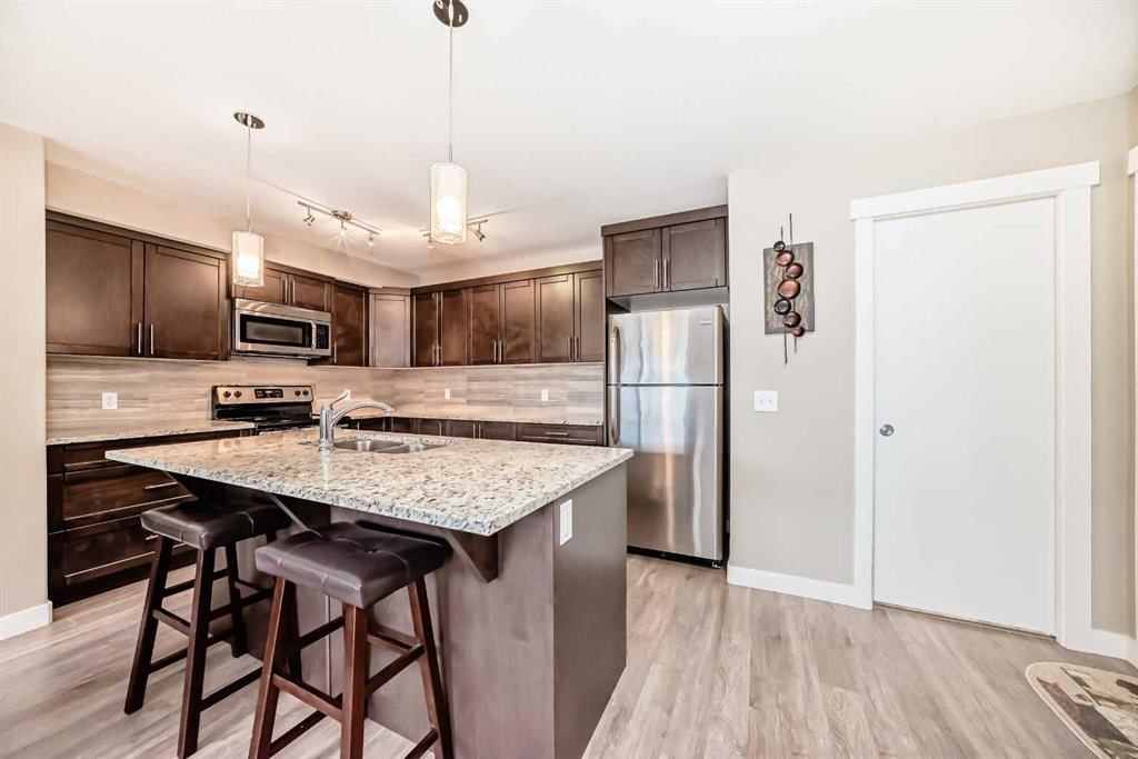 222 Redstone View NE, Calgary — photo 5 of 49