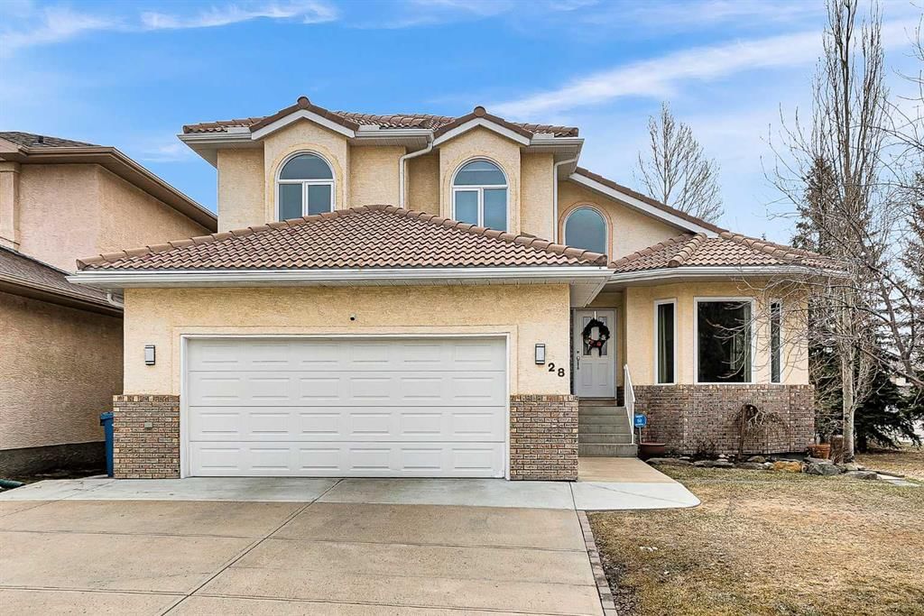 28 Woodpark Close SW, Calgary — main listing photo
