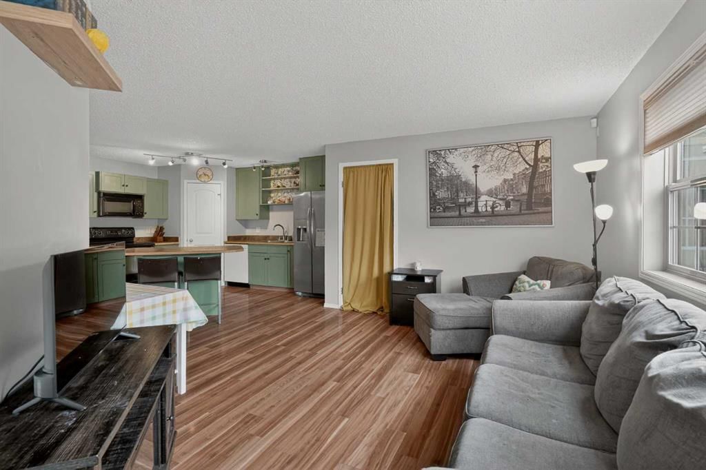 105, 23 Everridge Square SW, Calgary — photo 5 of 29