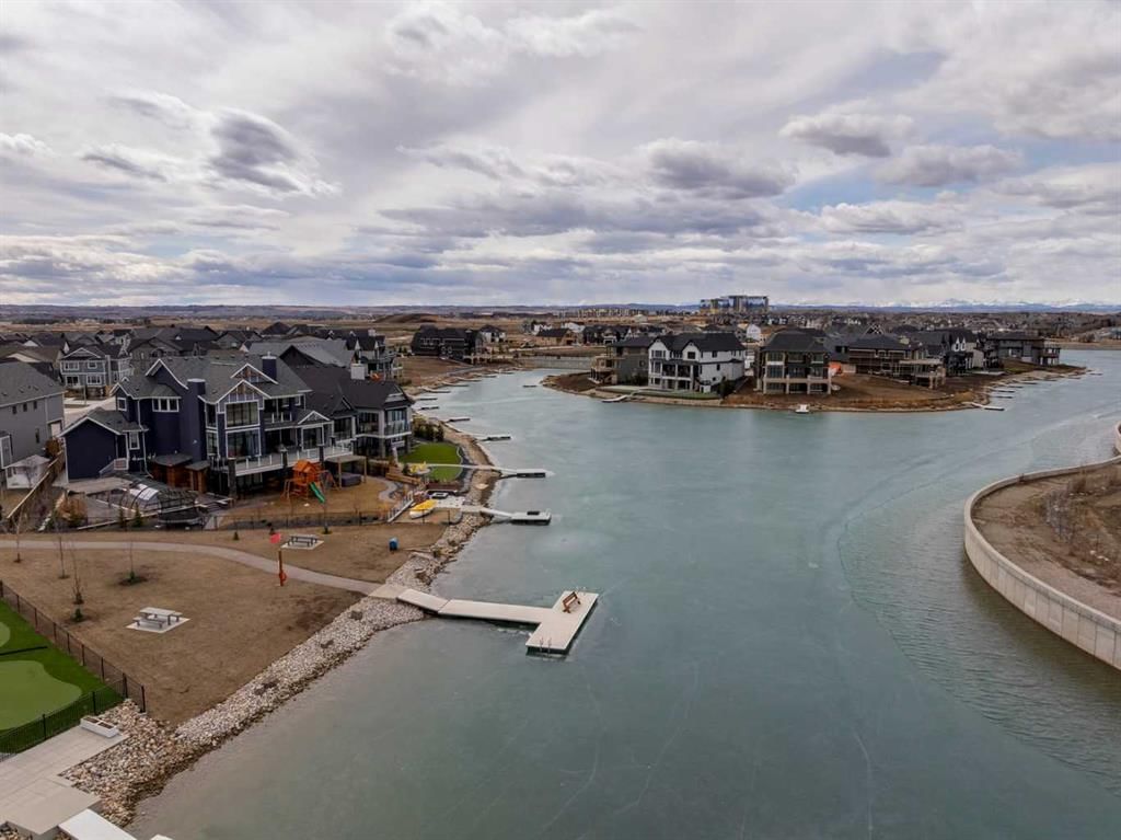 243 Marina Grove SE, Calgary — photo 2 of 49