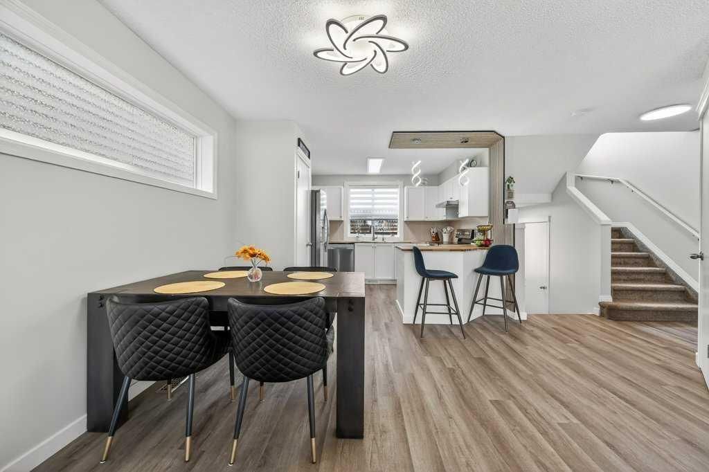 370 Prestwick Circle SE, Calgary — photo 5 of 39