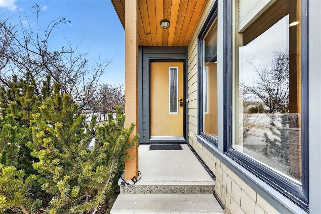180 Walden Gate SE, Calgary — photo 3 of 45