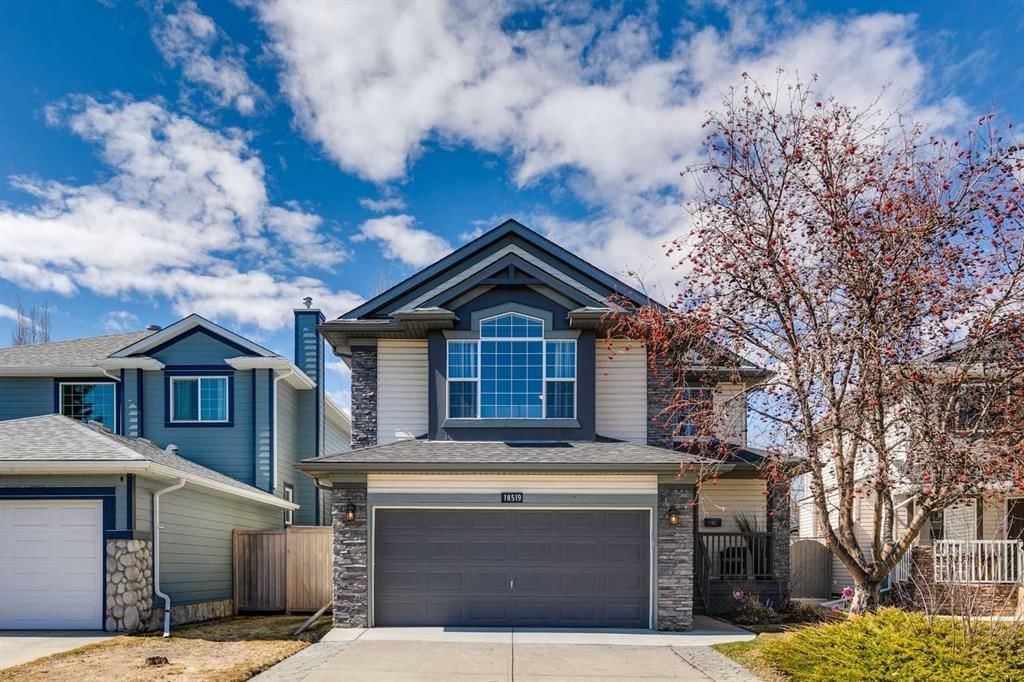 18519 Chaparral Manor SE, Calgary — main listing photo
