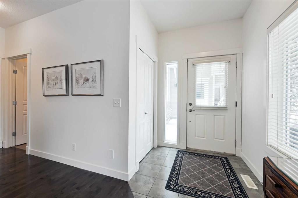 706, 281 Cougar Ridge Drive SW, Calgary — photo 4 of 29