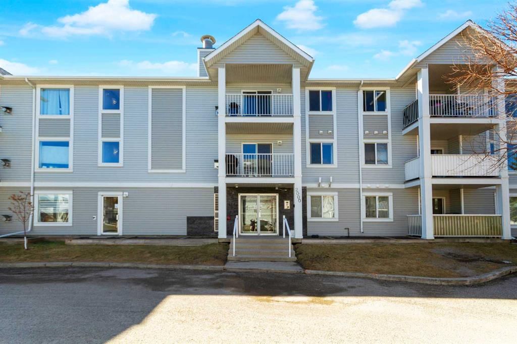 308, 2308 Valleyview Park SE, Calgary — main listing photo