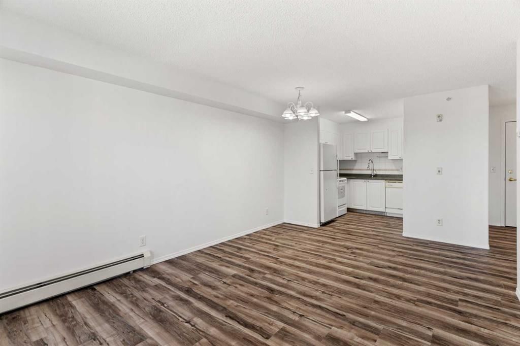 3320, 6818 Pinecliff Grove NE, Calgary — photo 3 of 16
