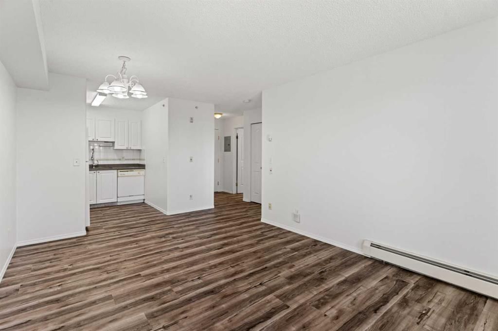 3320, 6818 Pinecliff Grove NE, Calgary — photo 4 of 16