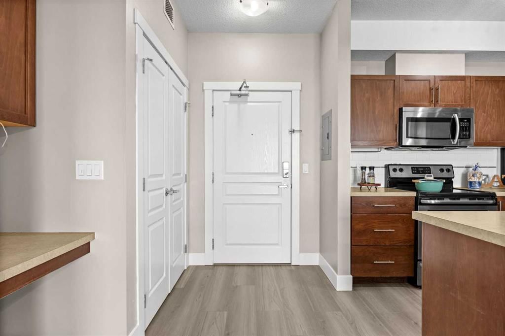 407, 2300 Evanston Square NW, Calgary — photo 4 of 28