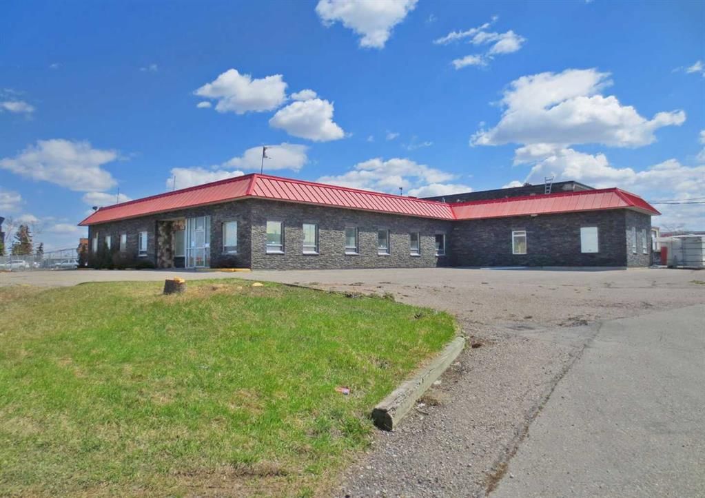 1310 Meridian Road NE, Calgary — main listing photo