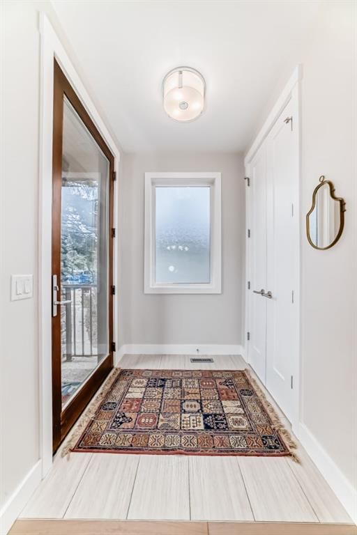 3705 2 Avenue SW, Calgary — photo 3 of 50