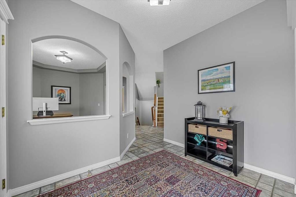 49 Mt. Douglas Circle, Calgary — photo 3 of 50