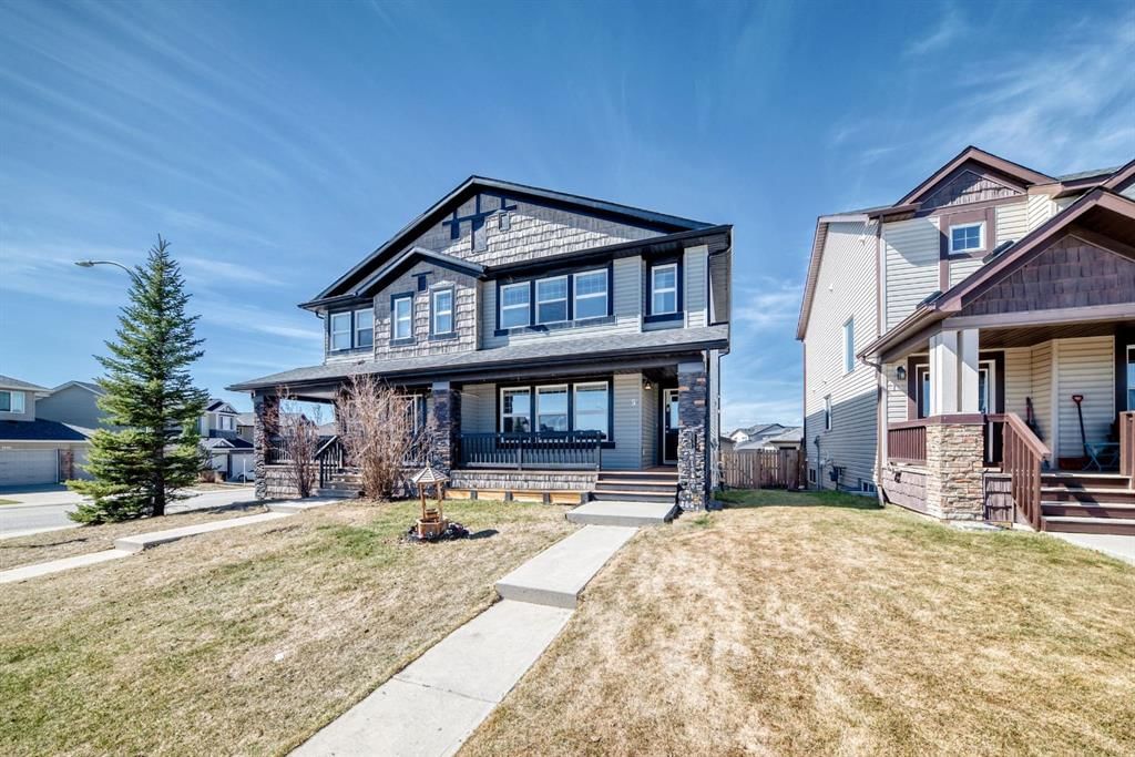 9 Panton View NW, Calgary — main listing photo