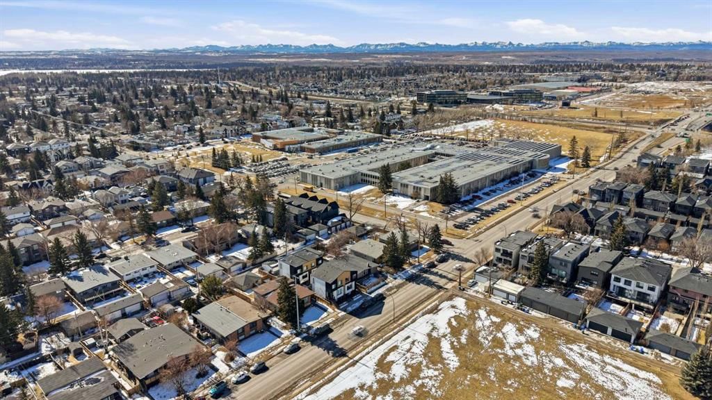 2135, 2139, 214 50 Avenue SW, Calgary — photo 4 of 18