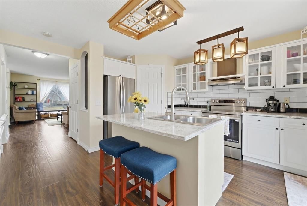 121 Arbour Stone Place NW, Calgary — photo 5 of 43