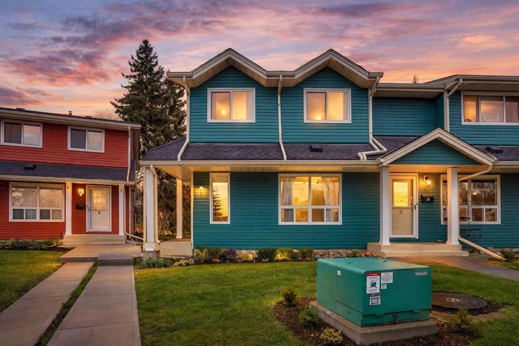 12 Queen Anne Close SE, Calgary — main listing photo