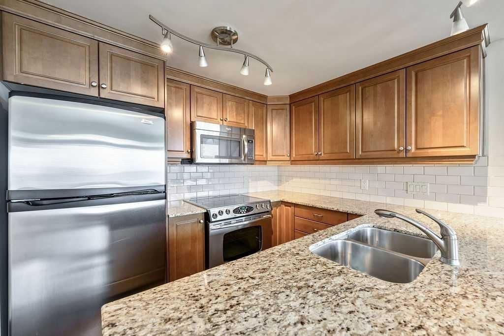 1203, 920 5 Avenue SW, Calgary — photo 4 of 31