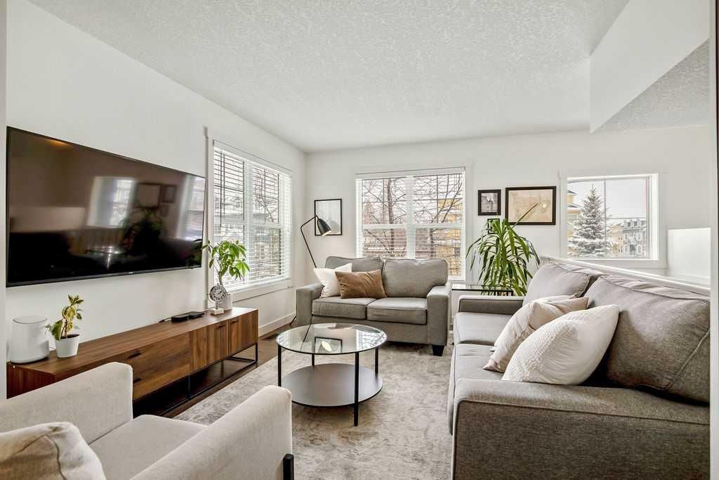 369 Mckenzie Towne Gate SE, Calgary — main listing photo