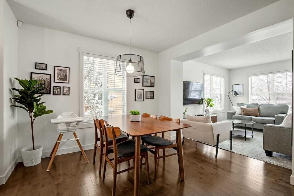 369 Mckenzie Towne Gate SE, Calgary — photo 3 of 24