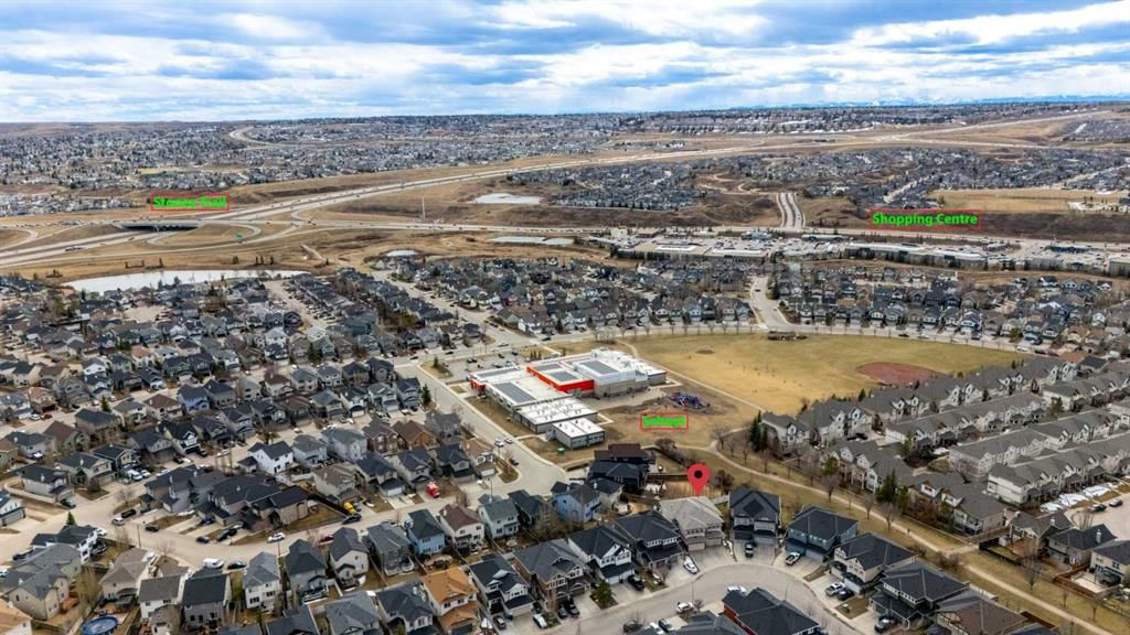 33 Evanscove Manor NW, Calgary — photo 2 of 47