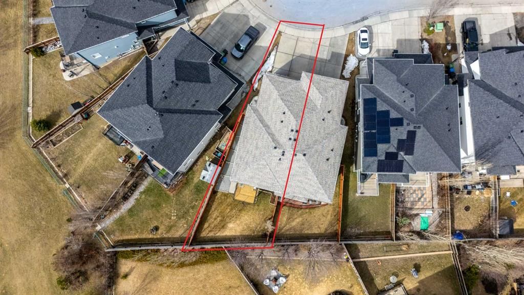 33 Evanscove Manor NW, Calgary — photo 4 of 47