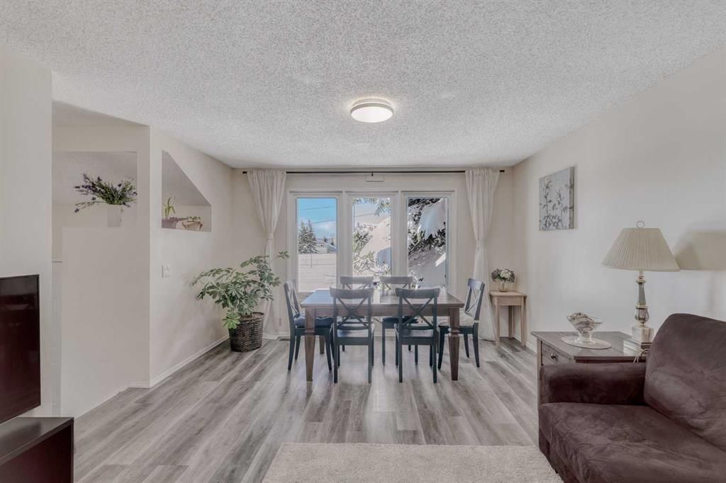 112 Edgedale Way, Calgary — photo 3 of 29