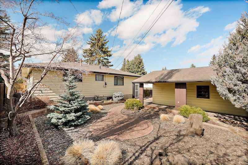 5811 Londonderry Crescent SW, Calgary — photo 2 of 25