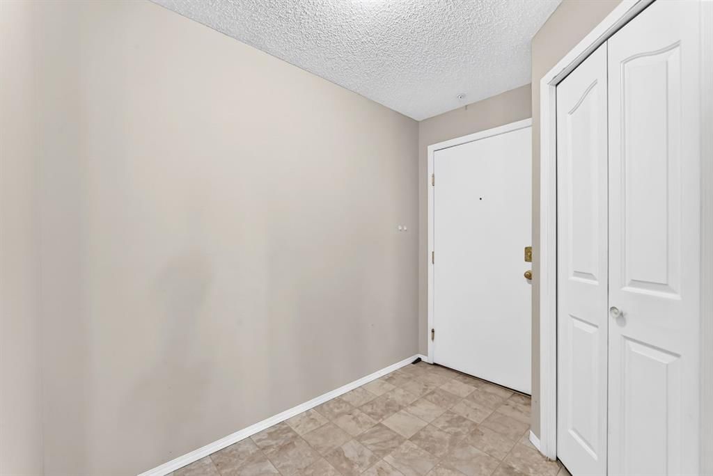 319, 6000 Somervale Court SW, Calgary — photo 3 of 50